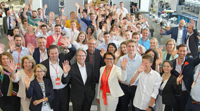 Jugend gründet Bundesfinale im Porsche-Ausbildungszentrum in Stuttgart
