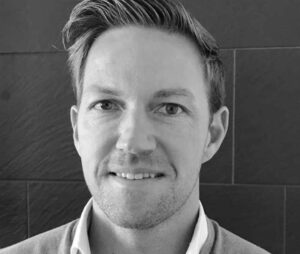 mybudapester.com und DHL Express im Sneaker-Duett