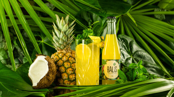 BALIS TIKI Ananas-Minz-Drink