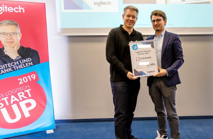 Frank Thelen zeichnet Augmented Reality Startup Vuframe aus