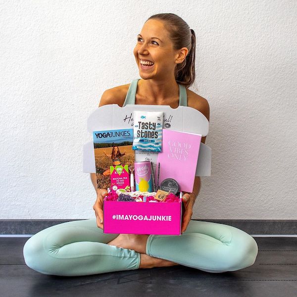 Yoga Junkies Überraschungsbox mit trendigen Yoga Lifestyle Produkten