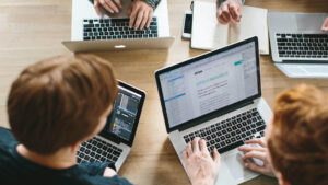 Mit Online-Gutscheinen durch die Krise