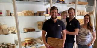 StadtLandHolz personalisiert Produkte aus Holz und Leder