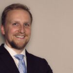 Achte auf Deine Gesundheit und Deine Liquidität FitSeat nachhaltiges Deskbike Mischung Bürostuhl und Fitnessgerät