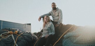 Bracenet stellt aus Geisternetzten aus dem Meer Upcycling Produkte her