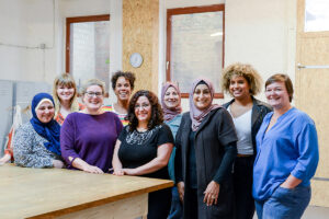 Such nach Partnern und Verbündeten