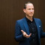 Vertrauen Sie immer Ihrem Bauchgefühl und setzen Sie es durch PlantX pflanzen-basierte Produkte- digitale Gesicht veganen Community