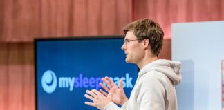 Fabian Karau mysleepmask Schlafmaske Dunkelheit Schlaf