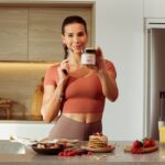 Die Crunchy Protein Cream von foodspring kommt in der Limited Edition Crunchy Protein Cream foodspring Giulia Calcaterra