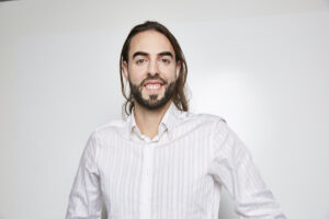 Sich durch andere nicht entmutigen lassen