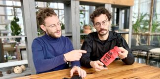 TOCA No Signal Sleeve Handytaschen