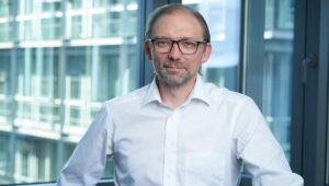 Nutze die Angebote von Wirtschaftsförderungen und erfolgreichen Gründern