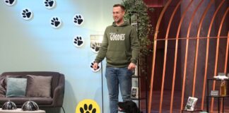 Moritz Röschl Gründer von NAGOS, veganer Snack, der sowohl für Menschen, als auch für Hunde geeignet ist, in der Höhle der Löwen