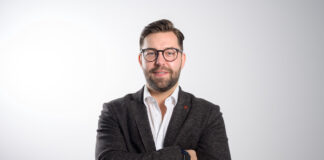 kunden mitarbeiter