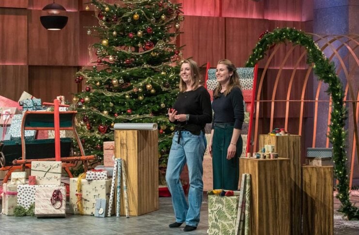 Katharina Lehmkuhl und Melusine Bliesener, Gründerinnen von PÁPYDO, nachhaltige Geschenkeverpackungen aus Gras, in der Höhle der Löwen
