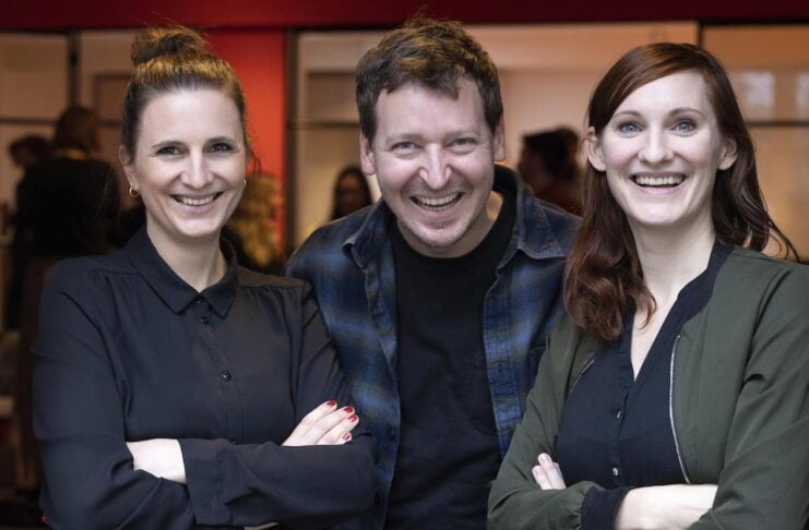 fobizz Gründer:innen-Team (v.l.n.r.): Dr. Diana Knodel, Frederik Dietz, Theresa Grotendorst Copyrigt: fobizz I Foto KATRIN SCHÖNING PHOTOGRAPHY