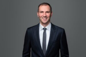 Findet passende Mitstreiter