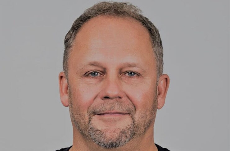 Spoo Group: Piles & Cards Lowcode Plattform