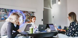 Arbeiten in einem Startup: Vorteile und Herausforderungen für junge Absolventen jobeinstieg