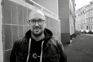 Immer mutig sein und gegen den Strom schwimmen, auch wenn es wehtut