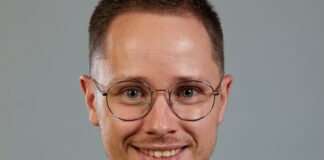steuernummer Fin Glowick ist Chief Revenue Officer (CRO) bei WISO MeinBüro