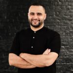 Wie erobert dieses Café die Herzen der Gäste? Café Buur Gründer Parham Pooramin (c) Rüsing Fotografie