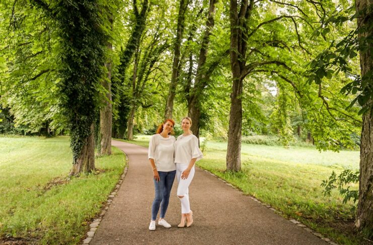 kunstimperium gründerinnen Mutter Tanja und ihrer Tochter Vanessa Bloß
