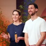 Die Sauce, die alles verändert! Karanga Gründer Valentina Heuschmidt und Maximilian Arntzen präsentieren Erdnusssauce aus der Quetschflasche. Sie erhoffen sich ein Investment von 70.000 Euro für 10 Prozent der Firmenanteile. RTL / Stefan Gregorowius