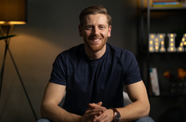 ONESTOPTRANSFORMATION AG Julian Knorr, Gründer und CEO ONESTOPTRANSFORMATION AG