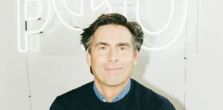 Fintechs Raymond Hüner ist als SVP of Regions bei Pleo eine erfahrene Führungskraft mit über 20 Jahren Erfahrung in Wirtschaft und IT