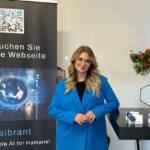 Wie kann diese KI die Kommunikation in Ihrer Branche auf den Kopf stellen? Laura Paskowski Co-Founderin, Chief Sales Officer Vaibrant GmbH Bildcredits privat