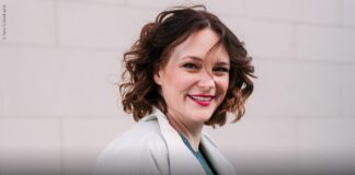 Mareice Kaiser Freie Journalistin & Autorin. Im Herbst 2022 erschien ihr aktuelles Buch «Wie viel – Was wir mit Geld machen und was Geld mit uns macht» © Jana Rodenbusch