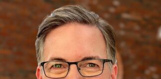 Akquise meistern Oliver Schumacher verkaufstrainer portrait 2024