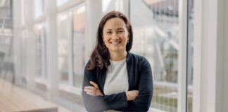 Paebbel Miki Yokoyama von Aurum Impact @Aurum Impact und Paebbl