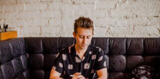 herausforderungen Mit dem richtigen Wissen, wird Gründen deutlich einfacher Foto von Austin Distel auf Unsplash