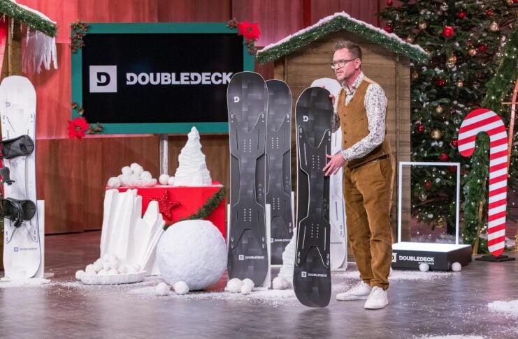 DOUBLEDECK® Andreas Kramer präsentiert „Doubledeck“ – die Revolution auf dem Snowboardmarkt. Er erhofft sich ein Investment von 500.000 Euro für 5 Prozent der Firmenanteile. +++ Die Verwendung des sendungsbezogenen Materials ist nur mit dem Hinweis und Verlinkung auf RTL+ gestattet. +++ Foto: RTL / Bernd-Michael Maurer