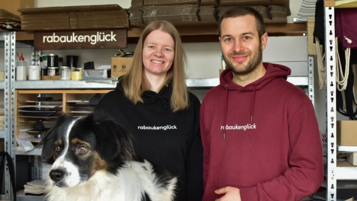 Lisa Marie Zahlten, Nikolas Meyer und Hund Carlos @rabaukenglück