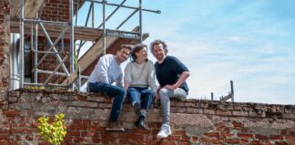 Mario Schmoltzi, Lisa Weise-Hoff, Sebastian Rademacher @ navou