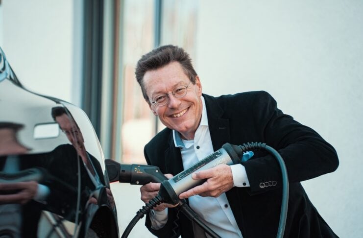 juice technology ladeinfrastruktur ceo christoph erni mit dem juice booster