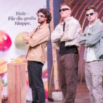 Die Höhle der Löwen am 28. April: Investoren & Pitches Die Höhle der Löwen am 28. April Löwen Investoren V.l.: Joel Enayat, Maximilian Schröpfer und Niklas Terrahe. V.l.: Joel Enayat, Maximilian Schröpfer und Niklas Terrahe präsentieren „pick’em“ -Zahnstocher mit Geschmack. Sie erhoffen sich ein Investment von 200.000 Euro für 15 Prozent der Firmenanteile.Foto: RTL / Bernd-Michael Maurer