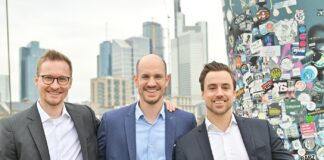 In-Store-Kampagnen das Cyreen Gründer Team in Frankfurt auf der Strasse Benedict Boos, Davide Scheidegger, Ciril Hofmann (vlnr)