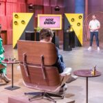 Nose Energy Spray bei Die Höhle der Löwen Nose Energy Energie Christopher Calvin Klatt (l.) und Vincent Constantin präsentieren den "Löwen" mit „Nose Energy“ ein Koffeinhaltiges Nasenspray. Sie erhoffen sich ein Investment von 100.000 Euro für 20 Prozent der Firmenanteile. Foto: RTL / Bernd-Michael Maurer