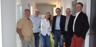 Zellstrom Team Bild mit Hund