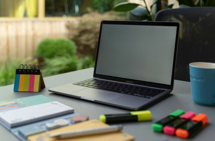 BYOD Titelfoto: Bild von  Flipsnack auf unsplash