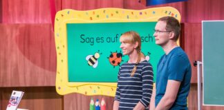 M&A Lernsoftware Innovative Lernsoftware Unterricht Andrea Gößlinghoff und Matthias Geenen präsentieren mit „Sag es auf Deutsch“ eine Lernsoftware für die Alphabetisierung. Sie erhoffen sich ein Investment von 70.000 Euro für 10 Prozent der Firmenanteile. Foto: RTL / Bernd-Michael Maurer