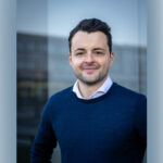 Wie du trotz Rückenschmerzen wieder in Bewegung kommst – und warum das auch im Büroalltag entscheidend ist Rückenguru Rückenschmerzen Rückengesundheit Gründer Marc Bleisteiner