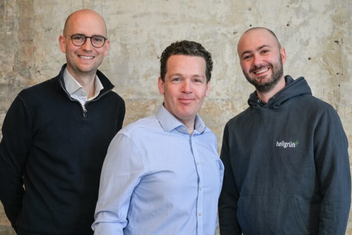 hellgrün energie photovoltaik Teambild Roman Steigertahl, Lucas Josten, Wenzel Gerstner © Copyright Paula G.Vidal