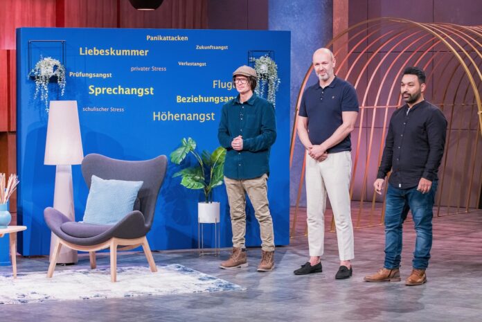Soulfi Psychologische Soforthilfe KI Thomas Bolz, Ciro Paolo D`Andrea und Eray Özmü präsentieren mit Soulfi“ eine Online-Plattform für psychologische Soforthilfe. Sie erhoffen sich ein Investment von 200.000 Euro für 15 Prozent der Firmenanteile. Foto: RTL / Bernd-Michael Maurer