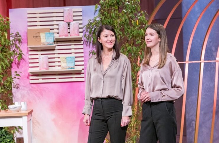 corridge porridge kollagen Mirjam (l.) und Ellen Spinnenhirn präsentieren mit „Corridge“ Porridge mit Collagen. Sie erhoffen sich ein Investment von 50.000 Euro für 20 Prozent der Firmenanteile.  Foto: RTL / Bernd-Michael Maurer RTL / Bernd-Michael Maurer