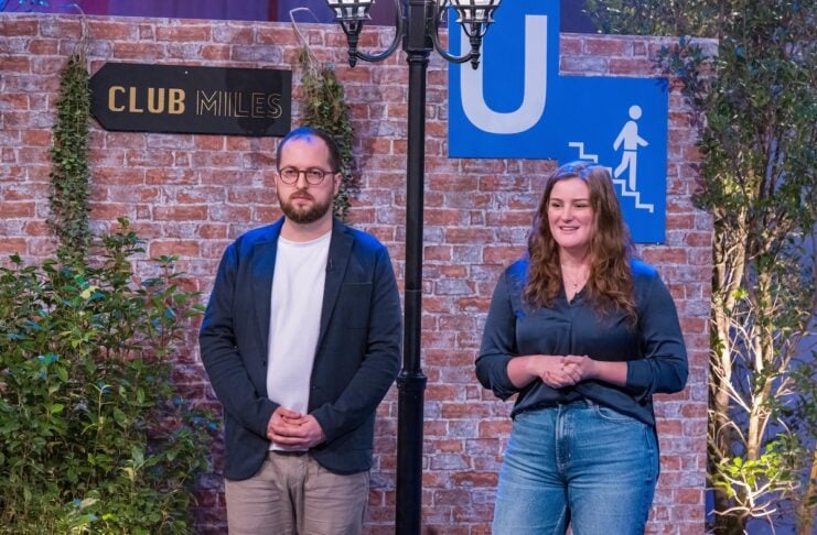 eve app safe places Nicola Bürck und Philippe Orner präsentieren mit „Eve“ eine App die Frauen hilft, möglichst sicher zu feiern und wieder nach Hause zu kommen. Sie erhoffen sich ein Investment von 40.000 Euro für 10 Prozent der Firmenanteile. Foto: RTL / Bernd-Michael Maurer